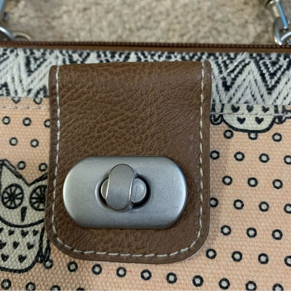 Unionbay Womens Owl Print Beige Crossbody Wallet Bag - Picture 6 of 9